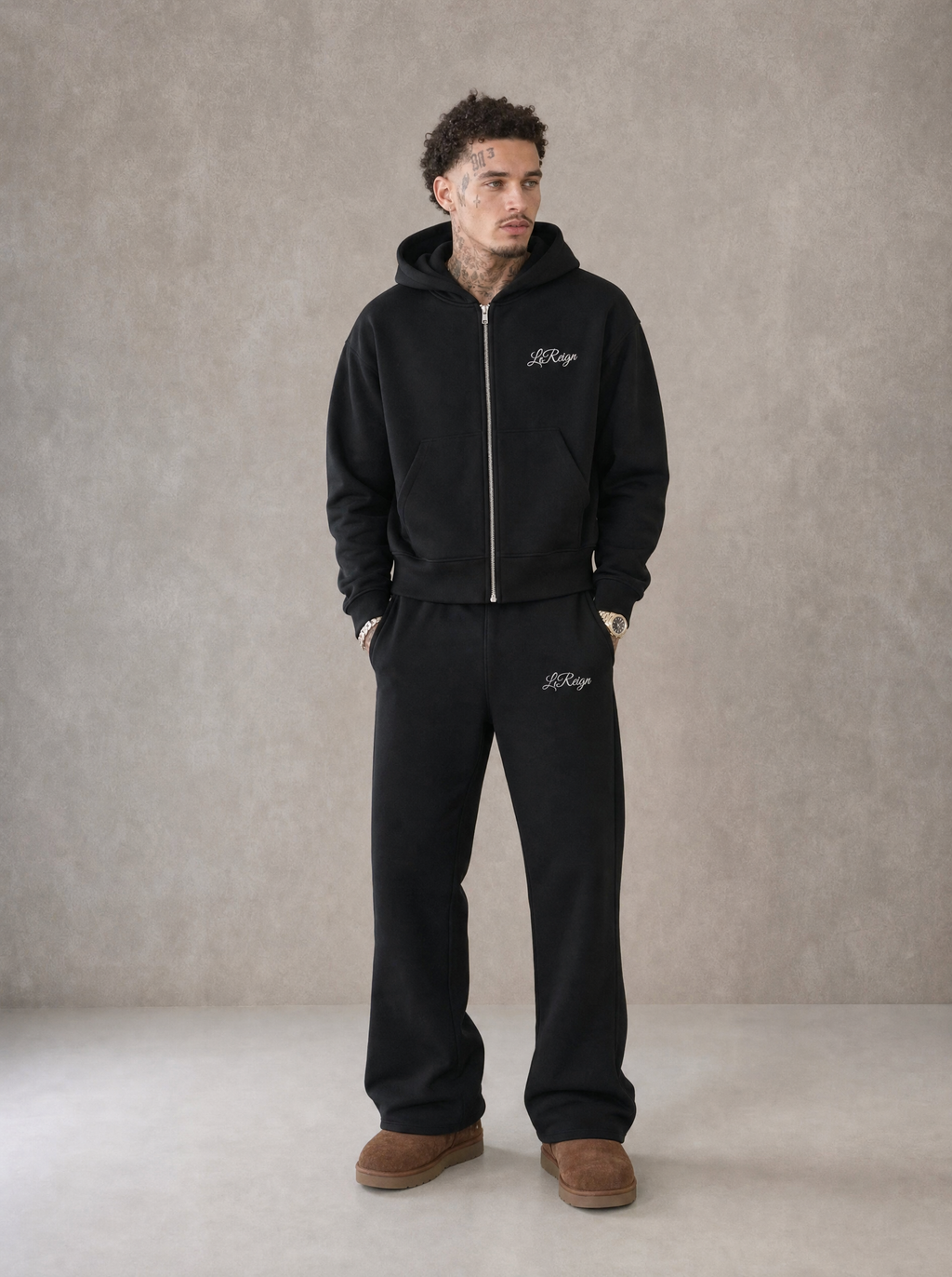 LeReign Essential Zip-Up Black